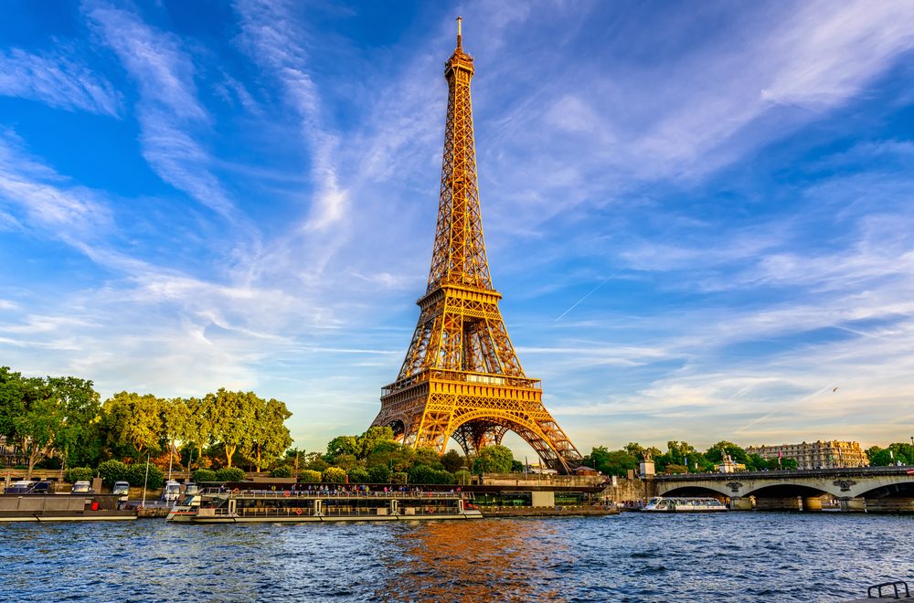 Tháp Eiffel, biểu tượng toàn cầu của nước Pháp, được xây dựng vào năm 1889 nhân dịp Triển lãm Thế giới (Nguồn: Internet)