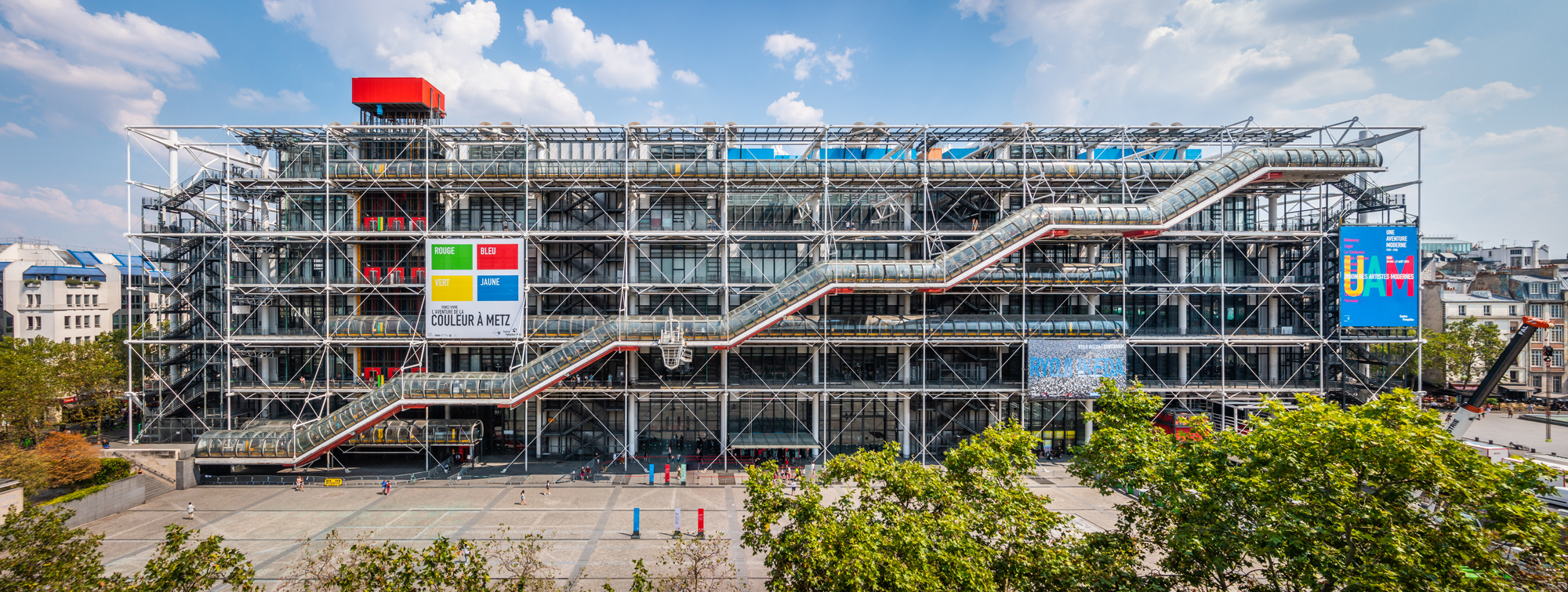 Trung tâm Pompidou, tọa lạc tại Paris, là một minh chứng cho phong cách kiến trúc high-tech (Nguồn: Internet)