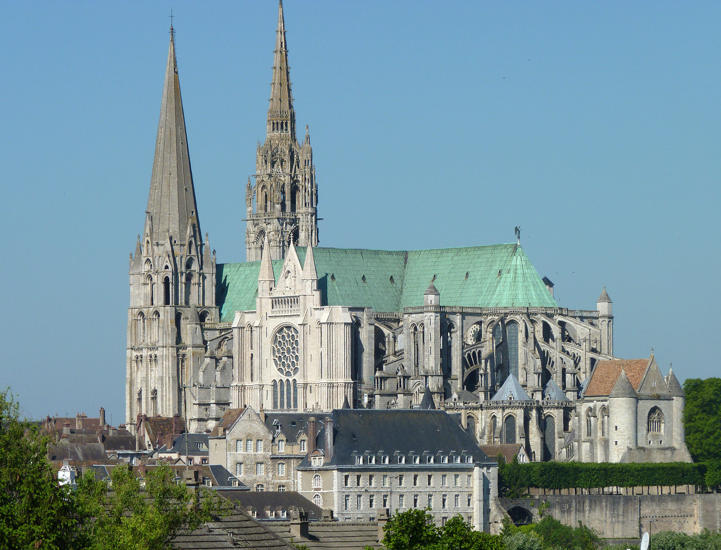 Nhà thờ Chartres tại Pháp cũng là những kiệt tác Gothic nổi bật với kiến trúc hoành tráng, tinh tế và trường tồn với thời gian (Nguồn: Internet)
