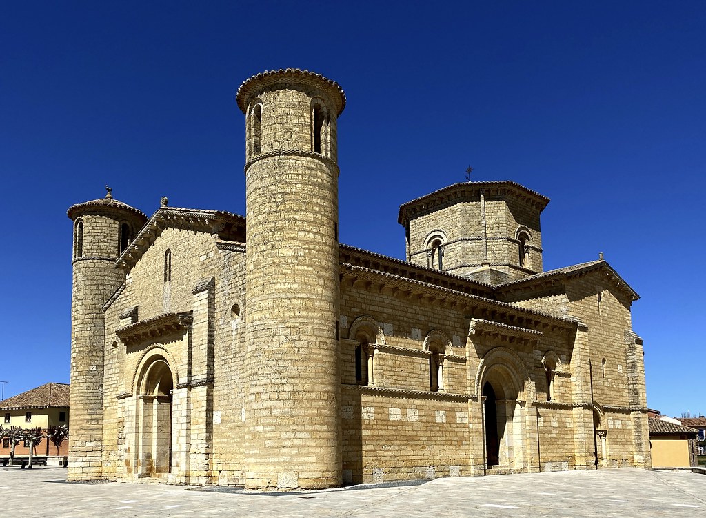 Giai đoạn phát triển mạnh nhất của Romanesque diễn ra từ thế kỷ 11 đến thế kỷ 12 (Nguồn: Internet)