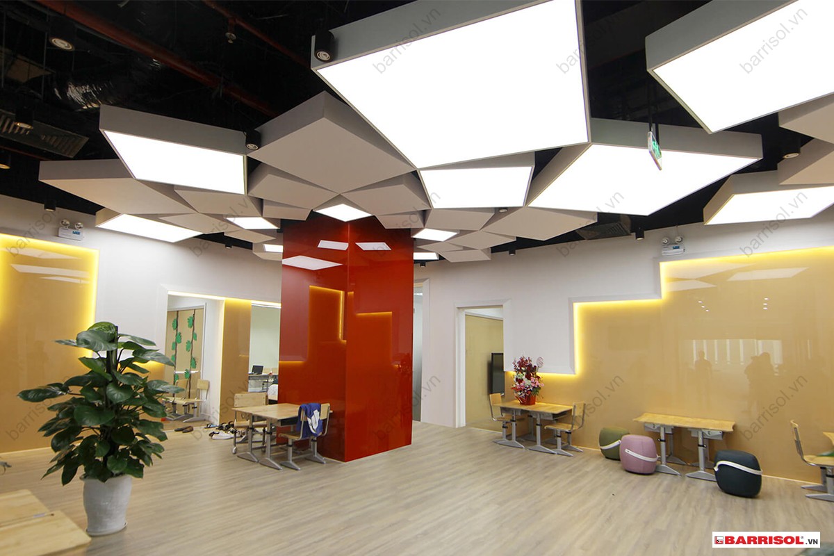 Kinh nghiệm thi công trần xuyên sáng HCM