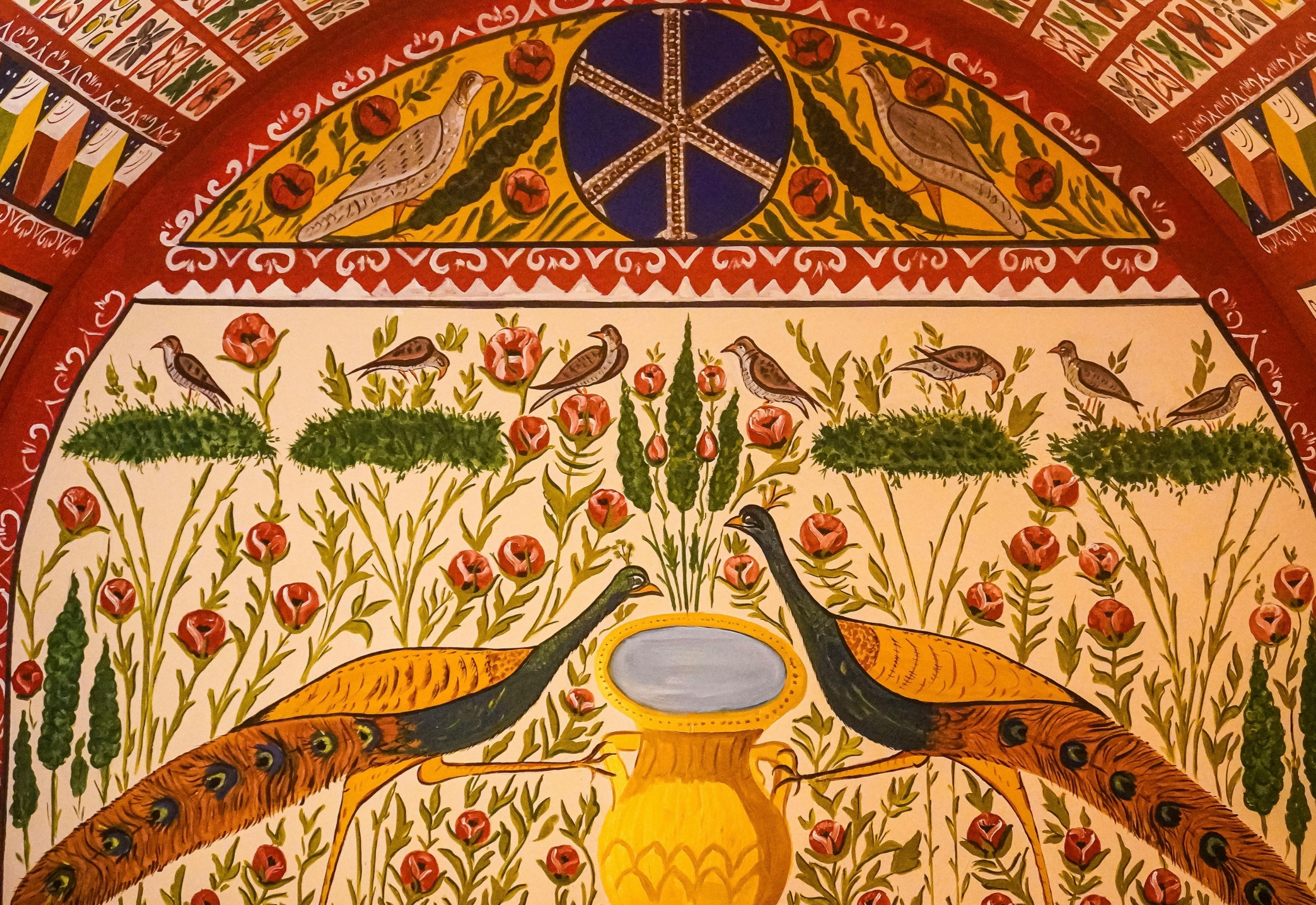 Màu sắc trong Phong cách Art Deco thường mang tính tương phản cao (Nguồn: Internet)