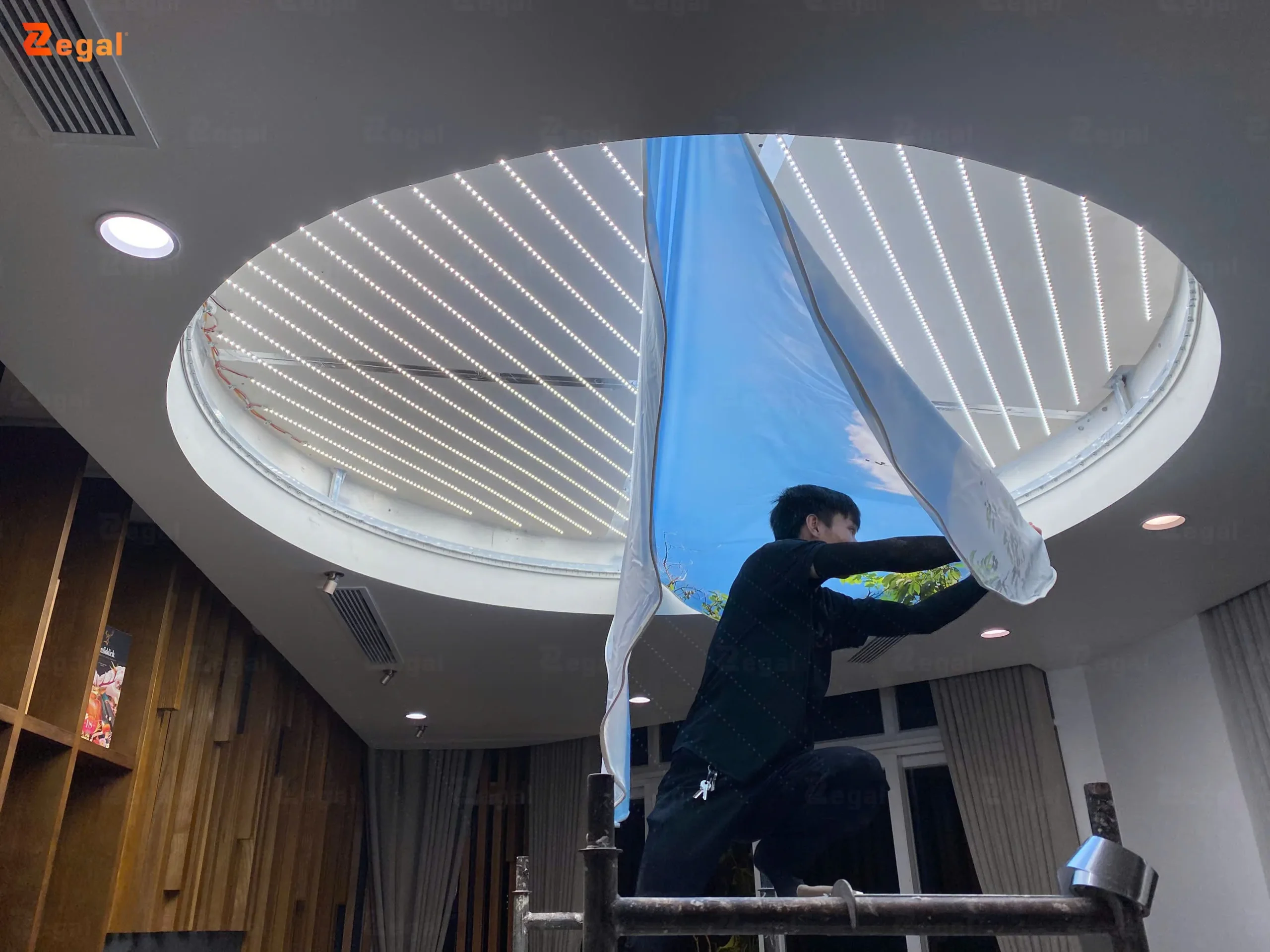Trần in xuyên sáng kết hợp giữa tấm màng Barrisol và hệ LED