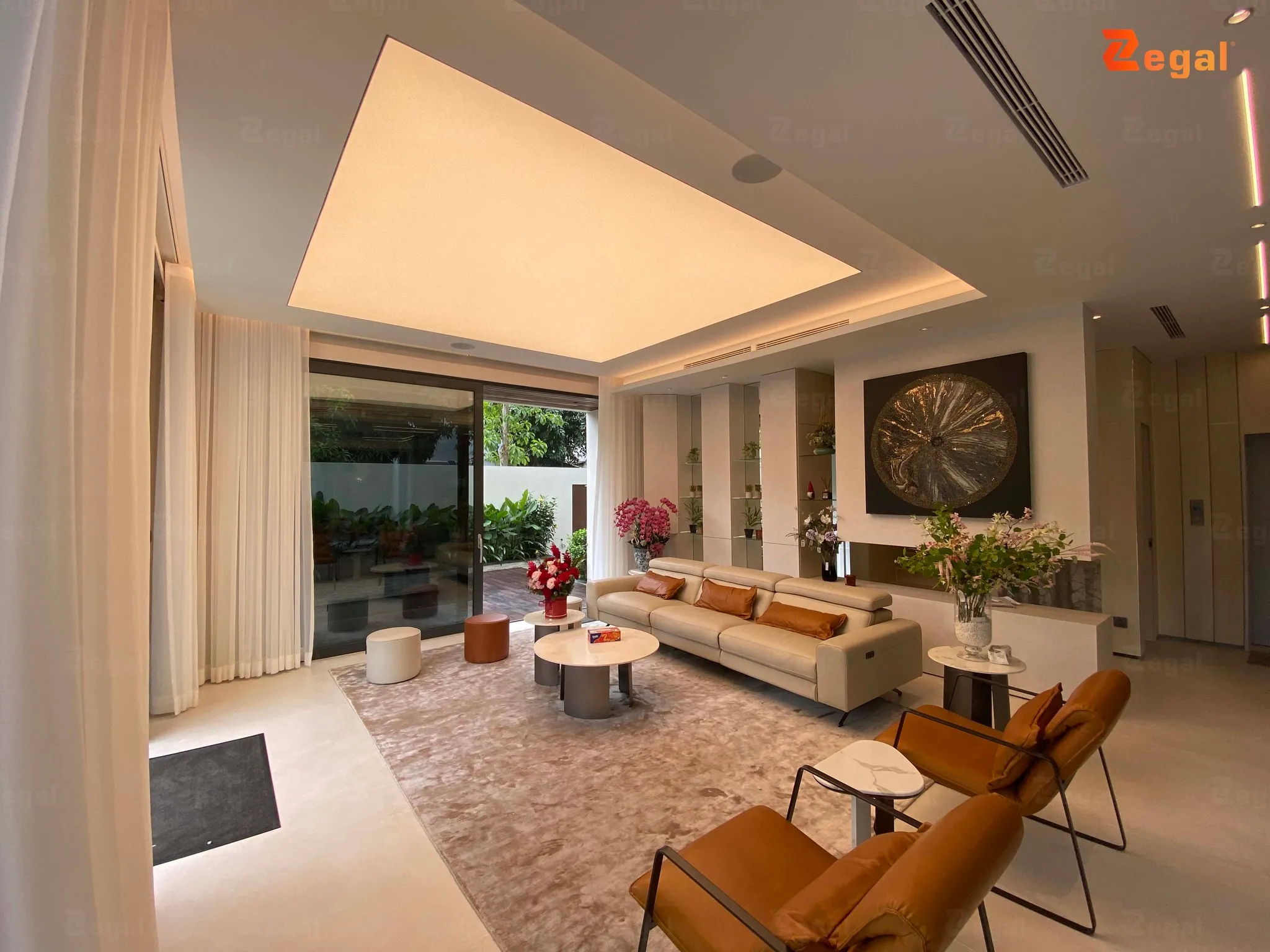 Trần xuyên sáng villa: Giải pháp ánh sáng cho không gian hiện đại